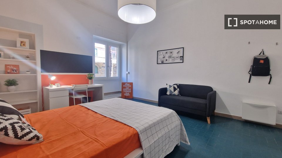 Immagine 2 di Camera condivisa in affitto  in Via Sabotino a Roma