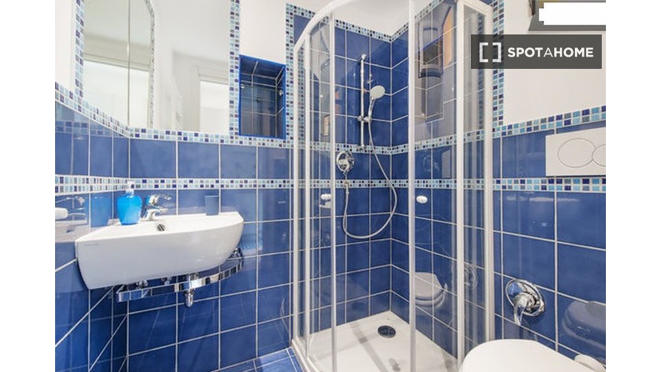 Immagine 14 di Ufficio in affitto  in Via Ariosto a Roma