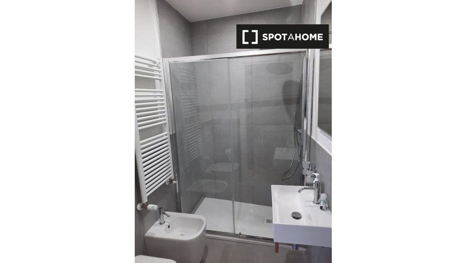 Immagine 13 di Appartamento in affitto  in Borgo Pinti a Firenze