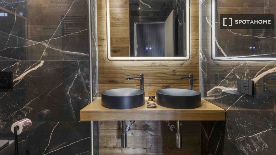 Immagine 12 di Appartamento in affitto  in Via dell'Anguillara a Firenze