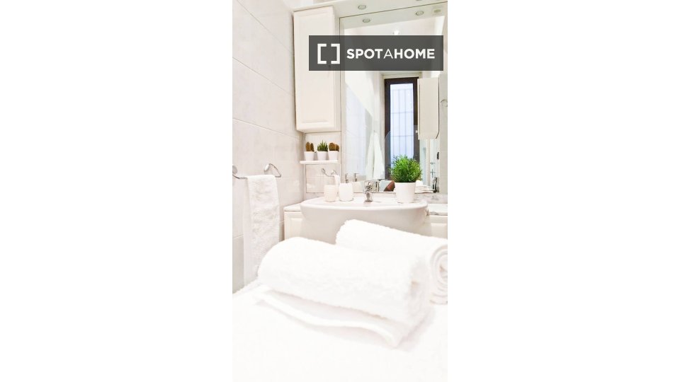 Immagine 5 di Appartamento in affitto  in Via Trebbia a Milano