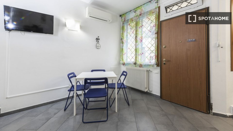 Immagine 7 di Appartamento in affitto  in Via Reginaldo Giuliani a Firenze