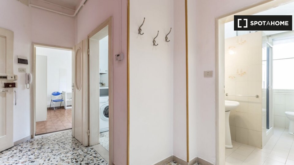 Immagine 14 di Camera condivisa in affitto  in Via Bambaglioli Graziolo a Bologna