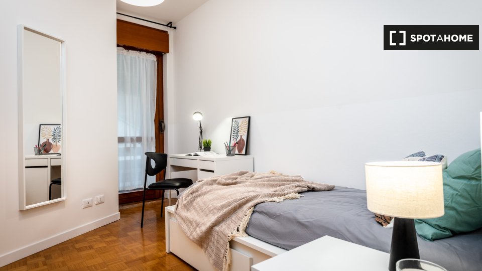 Immagine 1 di Camera condivisa in affitto  in Salita Giovanni Ciccolini a Trento