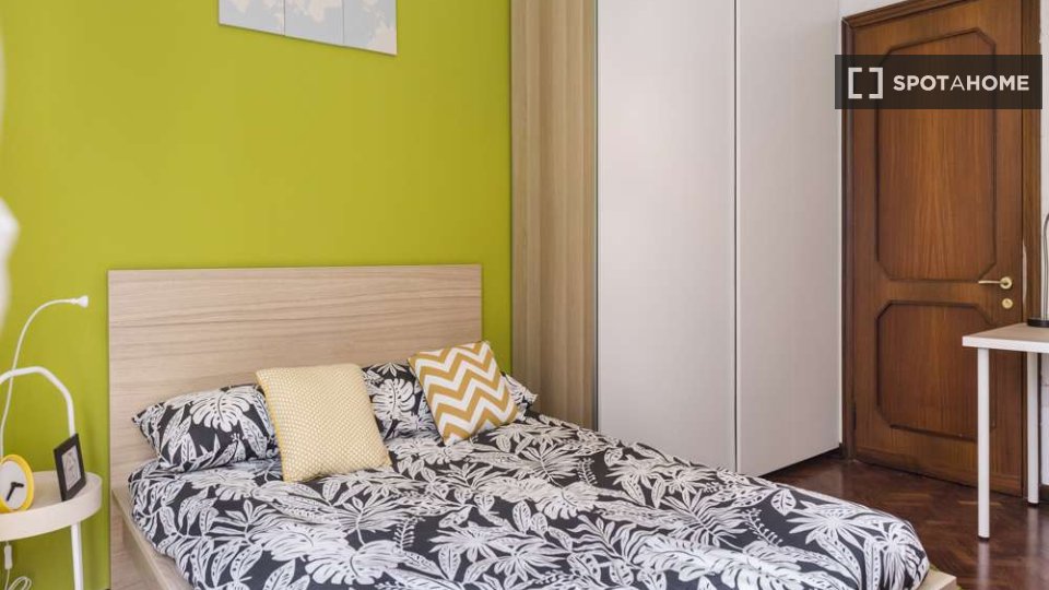 Immagine 2 di Camera condivisa in affitto  in Viale Giovanni Vicini a Bologna