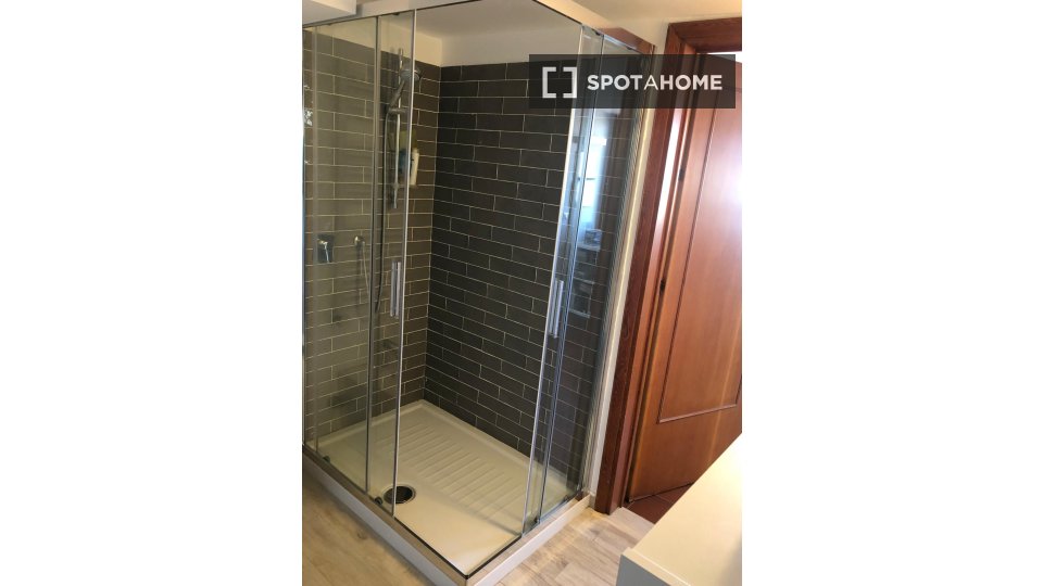 Immagine 17 di Ufficio in affitto  in Via Mogadiscio a Roma