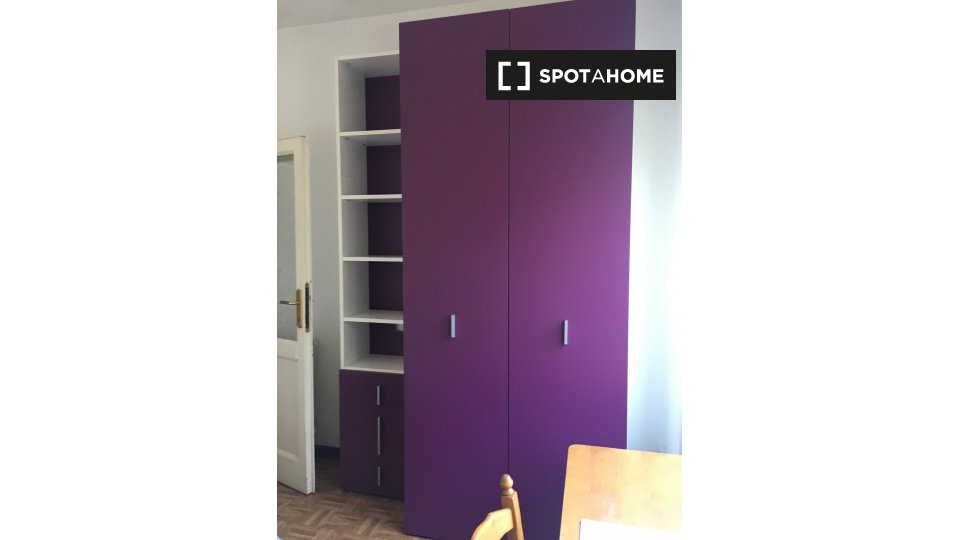 Immagine 3 di Camera condivisa in affitto  in Via Prenestina a Roma