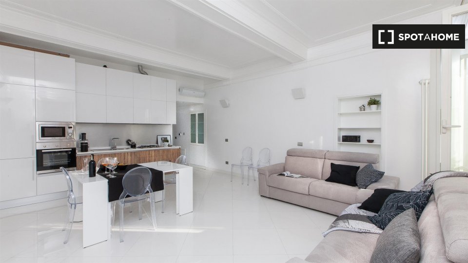 Immagine 2 di Appartamento in affitto  in Via Cesare Battisti a Roma