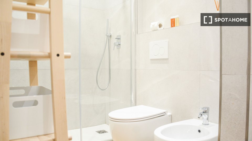 Immagine 8 di Appartamento in affitto  in Via Friuli a Milano