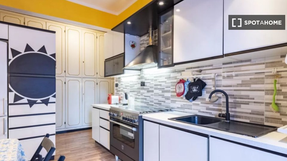 Immagine 9 di Appartamento in affitto  in Via Asolo a Genova