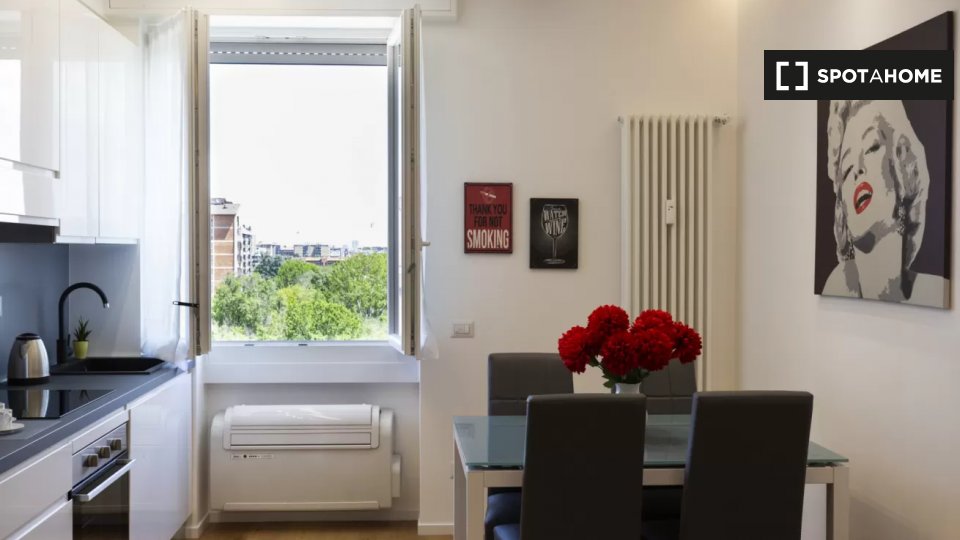 Immagine 8 di Appartamento in affitto  in Piazza Tirana a Milano