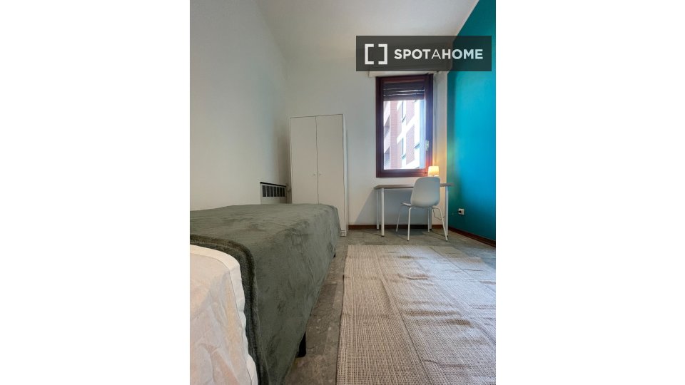 Immagine 14 di Camera condivisa in affitto  in Viale Quirico Filopanti a Bologna