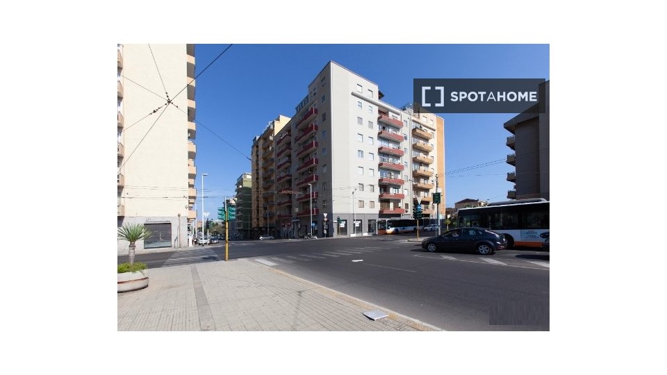 Immagine 8 di Camera condivisa in affitto  in Via dei Giudicati n a Cagliari