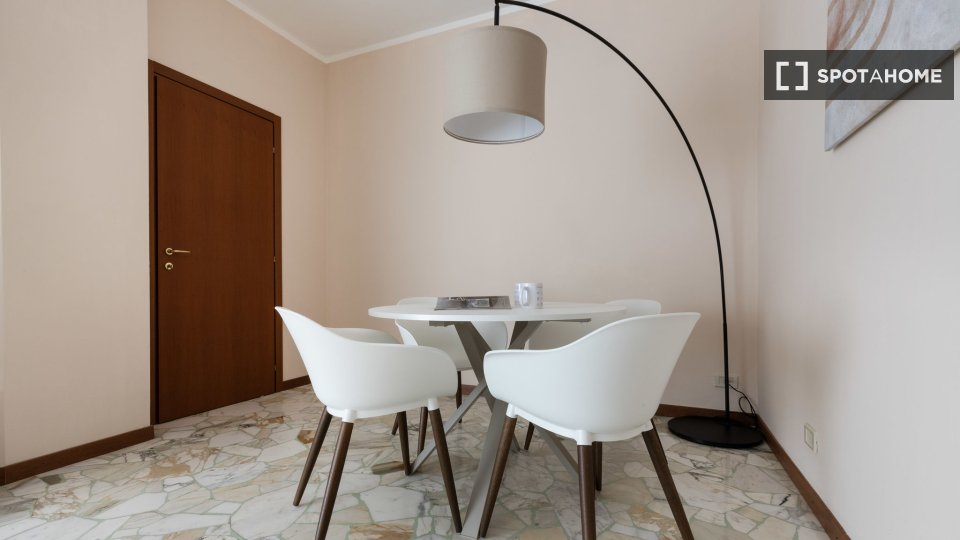 Immagine 7 di Appartamento in affitto  in Viale Campania a Milano