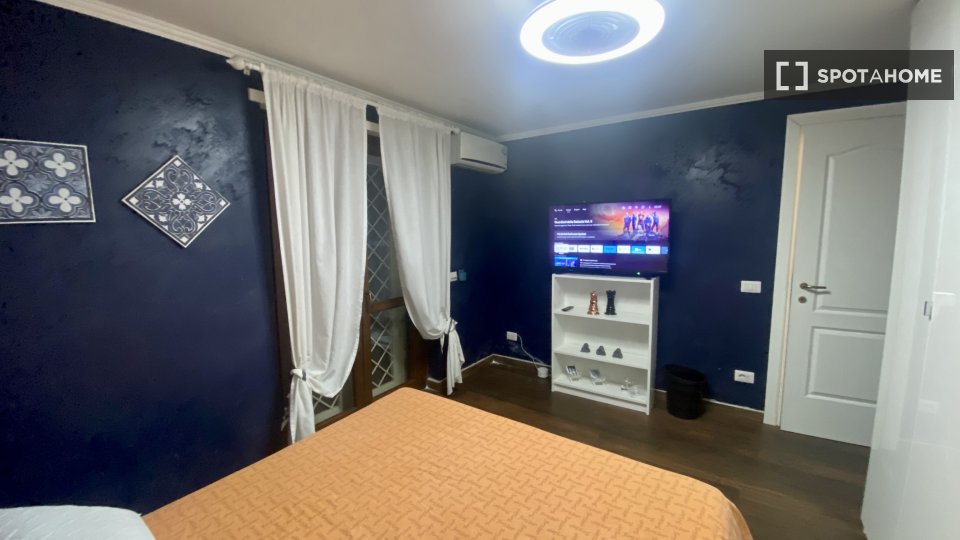 Immagine 5 di Camera condivisa in affitto  in Via Elena Brandizzi Gianni a Roma