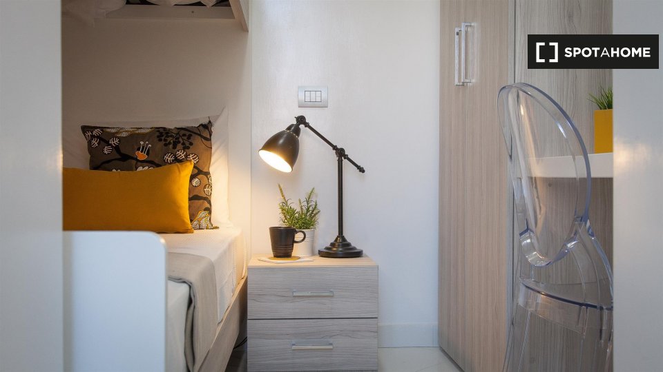 Immagine 14 di Appartamento in affitto  in Via Cesare Battisti a Roma