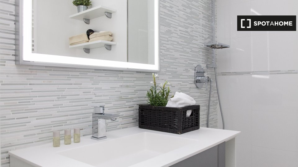 Immagine 19 di Appartamento in affitto  in Via Cesare Battisti, 00187 Roma RM, Italy a Roma