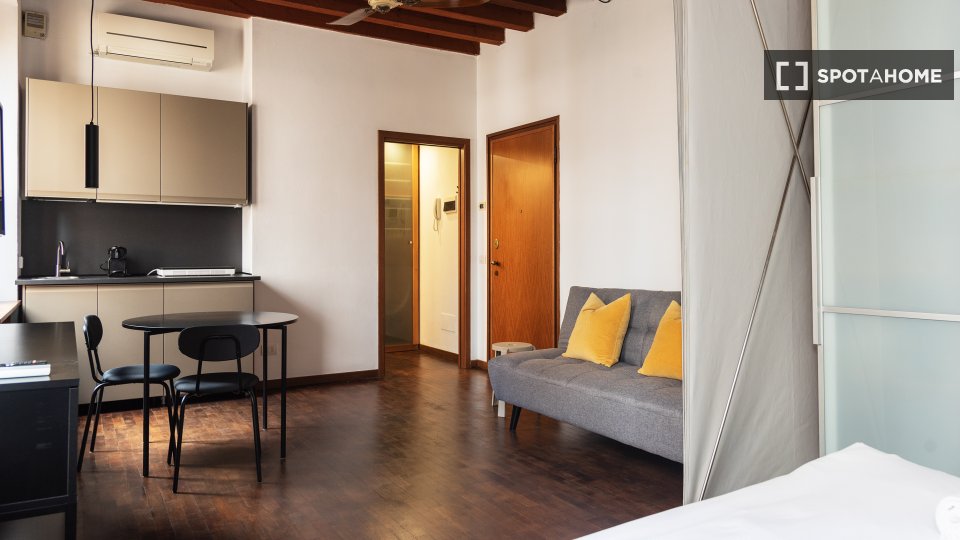 Immagine 7 di Appartamento in affitto  in Via Anfiteatro a Milano