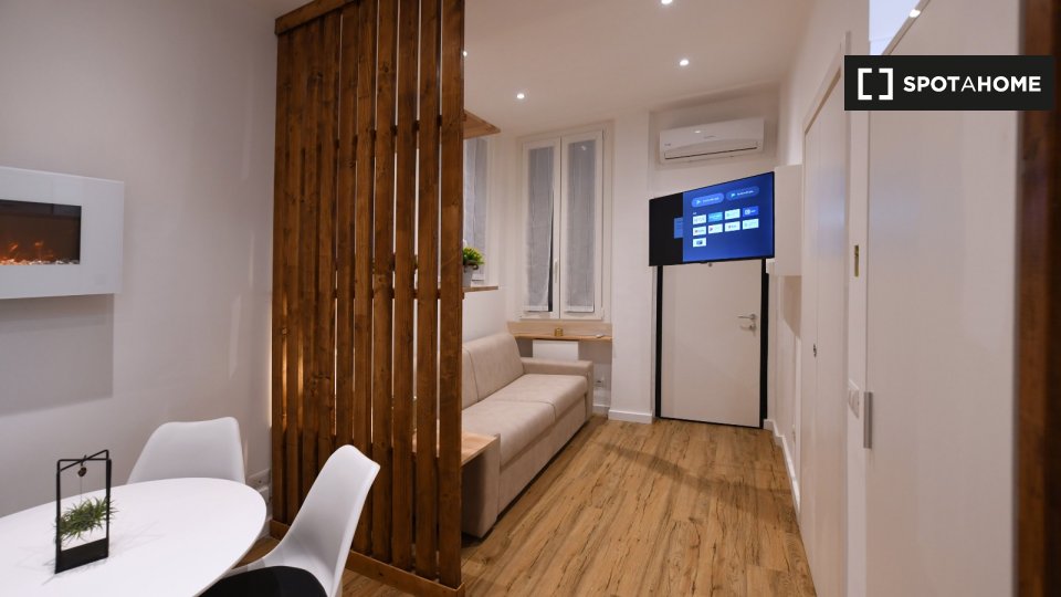 Immagine 14 di Ufficio in affitto  in Via Siro Capsoni a Milano