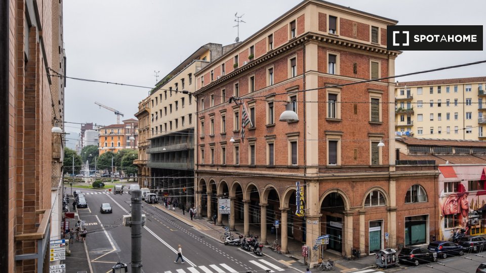 Immagine 17 di Appartamento in affitto  in Via Milazzo a Bologna
