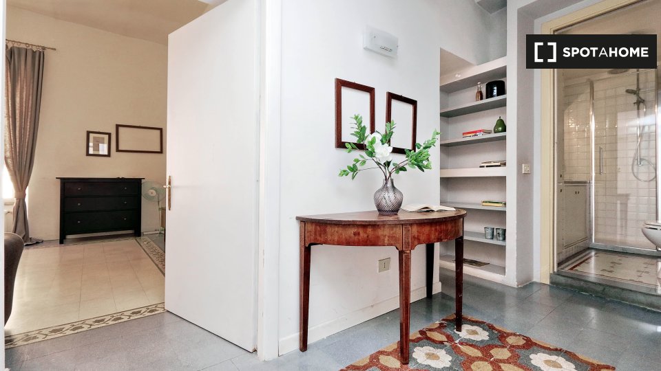 Immagine 19 di Appartamento in affitto  in Borgo Vittorio a Roma