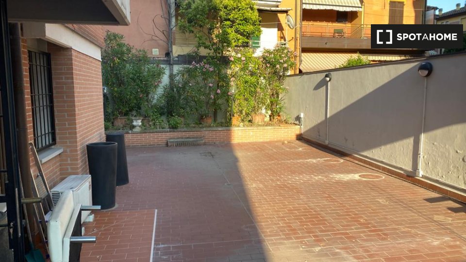 Immagine 9 di Appartamento in affitto  in Via Elio Bernardi a Bologna