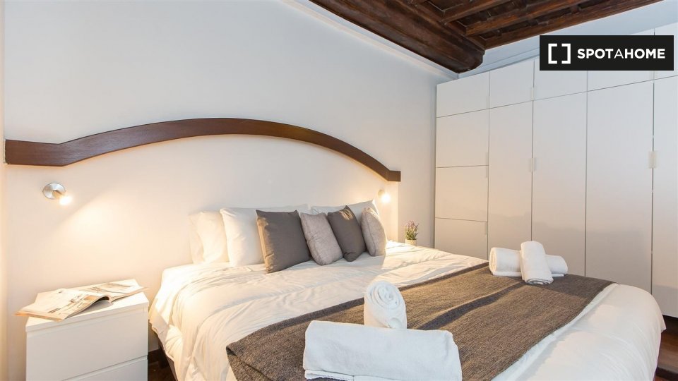 Immagine 11 di Appartamento in affitto  in Via della Scala, 00153 Roma RM, Italy a Roma