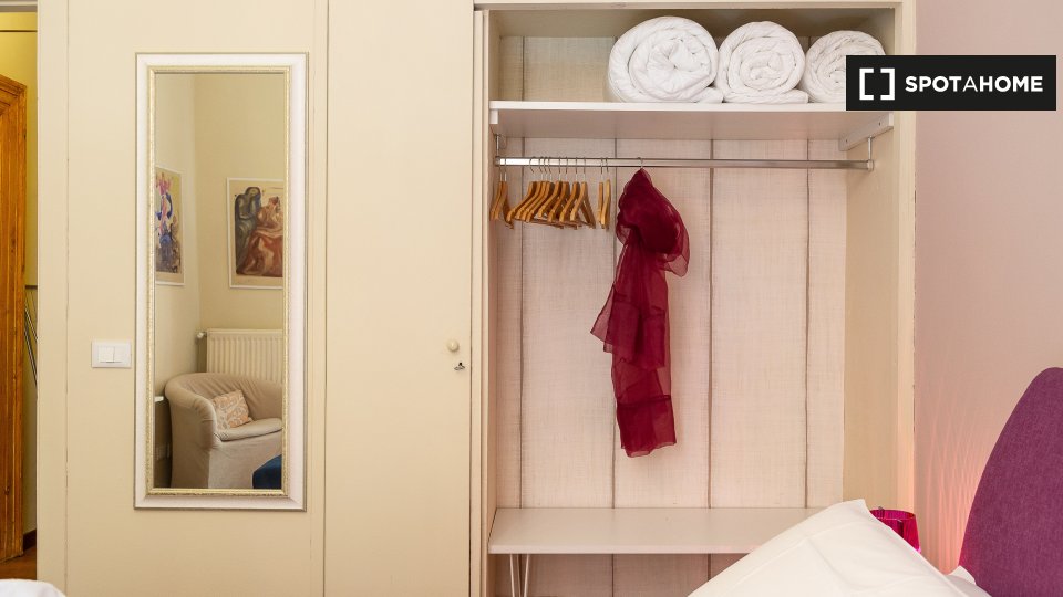 Immagine 19 di Appartamento in affitto  in Via Frattina a Roma