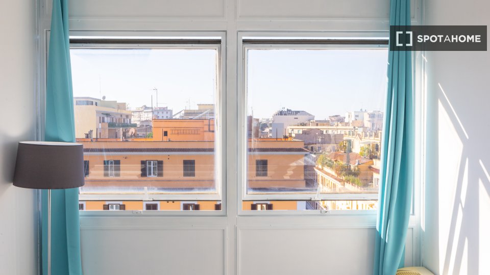 Immagine 18 di Appartamento in affitto  in Via Appia Nuova a Roma