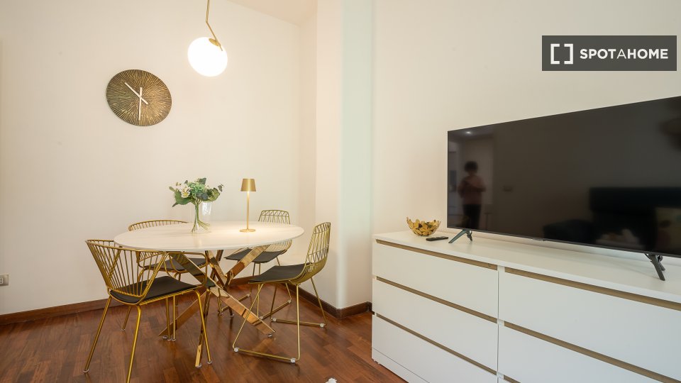 Immagine 4 di Appartamento in affitto  in Via Satrico a Roma