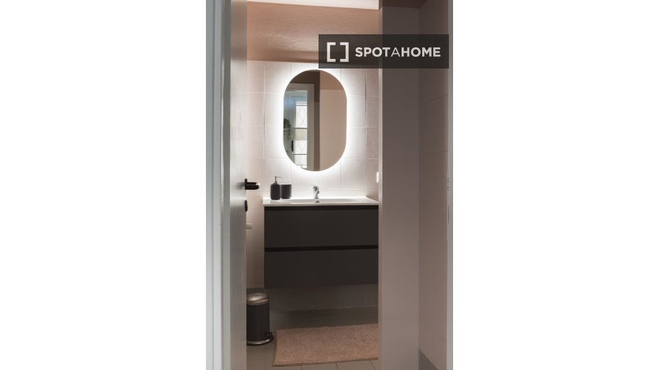 Immagine 9 di Appartamento in affitto  in Via Bernardino Verro a Milano