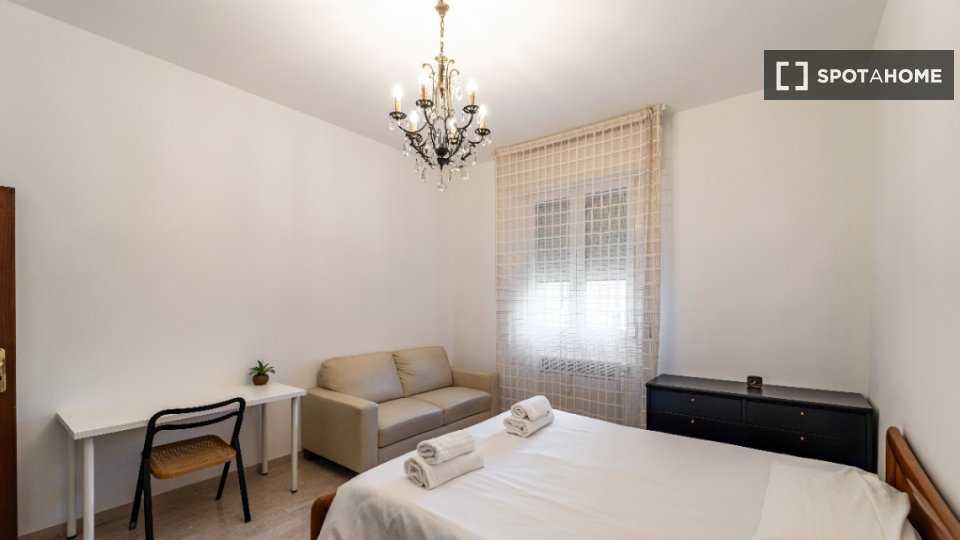 Immagine 13 di Appartamento in affitto  in Via della Barca a Bologna