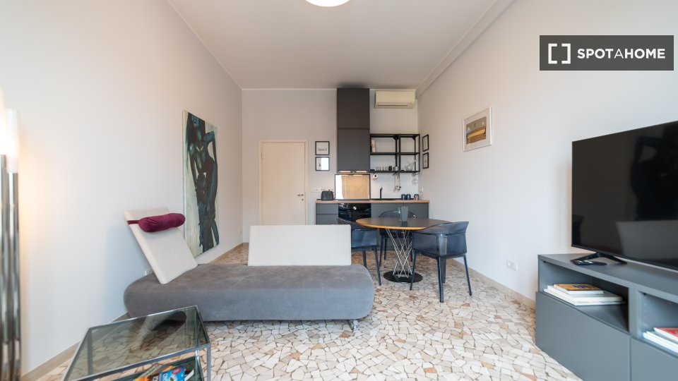 Immagine 9 di Appartamento in affitto  in Via Edmondo de Amicis a Milano