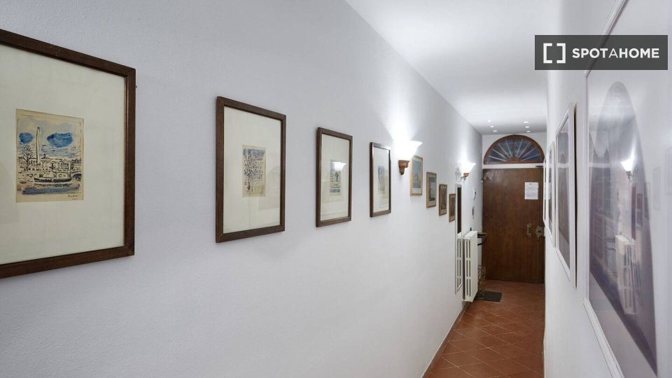 Immagine 16 di Appartamento in affitto  in Via Romana a Firenze