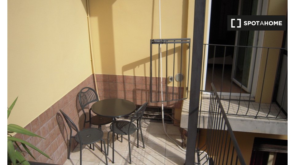 Immagine 8 di Ufficio in affitto  in Via Palestro a Bologna