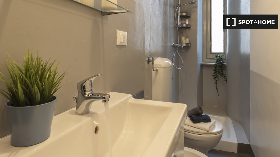 Immagine 17 di Camera condivisa in affitto  in Via Stefano Maria Clemente a Torino