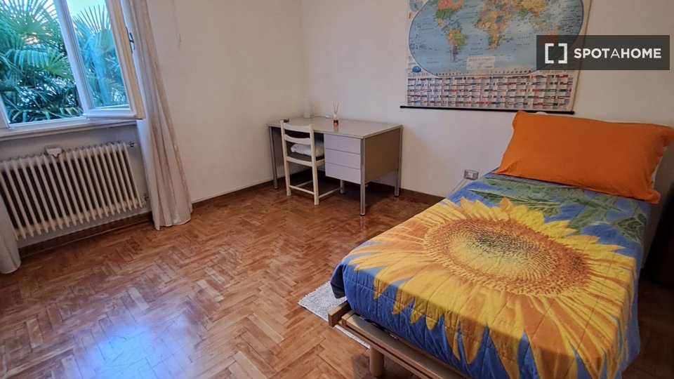 Immagine 4 di Camera condivisa in affitto  in Via Zara a Padova