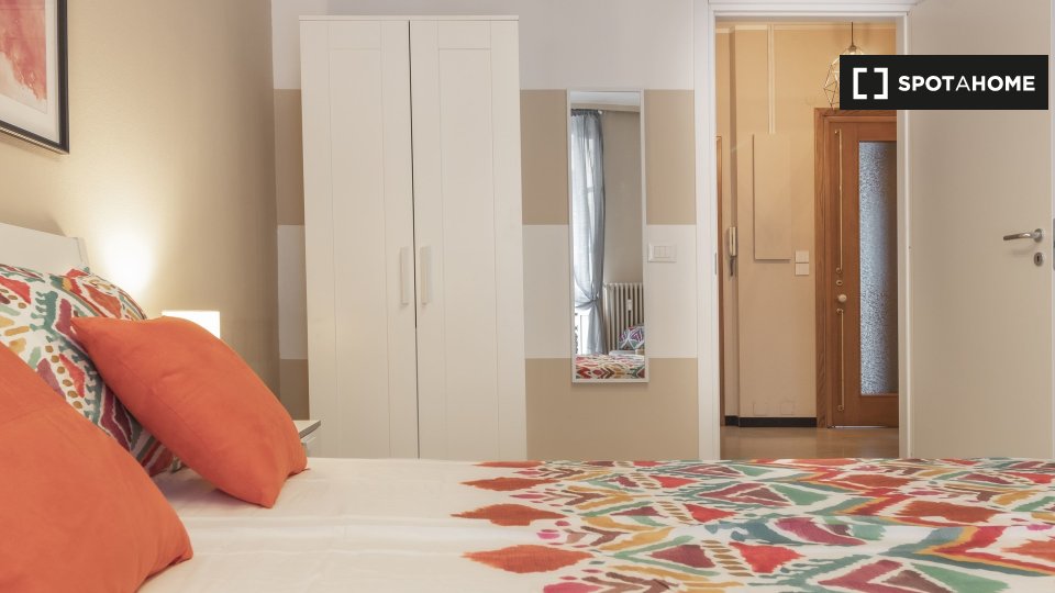 Immagine 2 di Camera condivisa in affitto  in Via Principi d'Acaja a Torino