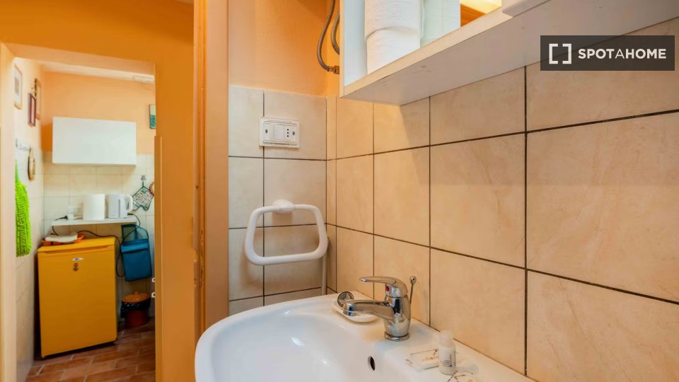 Immagine 14 di Ufficio in affitto  in Via S. Giovanni a Firenze