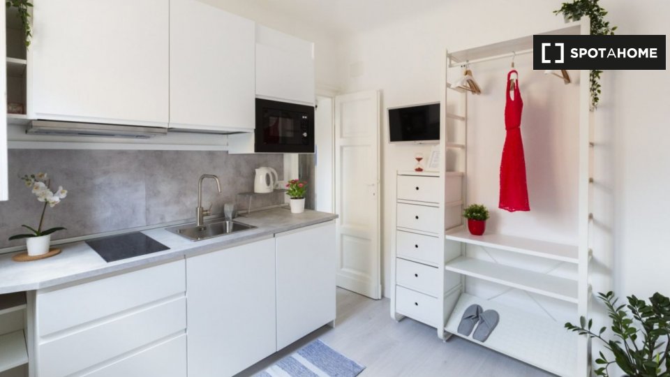 Immagine 18 di Ufficio in affitto  in Via della Commenda a Milano