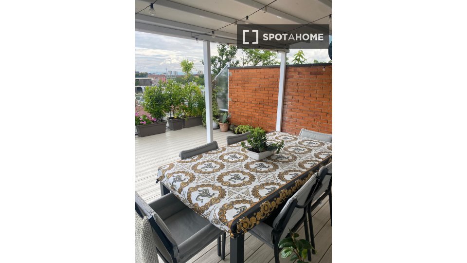 Immagine 13 di Appartamento in affitto  in Via Andrea Solari a Milano