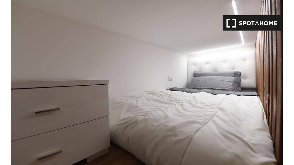 Immagine 9 di Ufficio in affitto  in Via Siro Capsoni a Milano