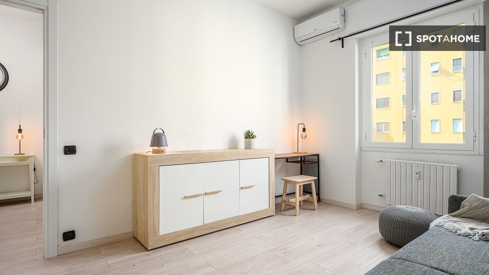 Immagine 6 di Ufficio in affitto  in Via Gressoney a Milano