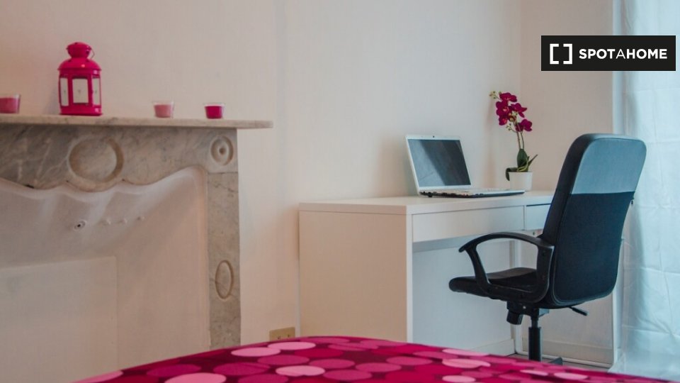 Immagine 5 di Camera condivisa in affitto  in Piazza Emanuele Filiberto a Torino