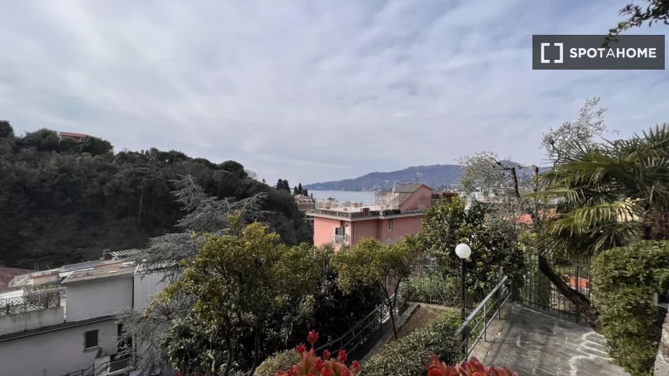 Immagine 18 di Appartamento in affitto  in Via Val di Sole a Rapallo