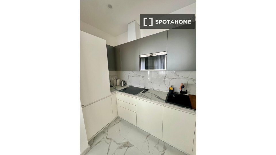 Immagine 12 di Appartamento in affitto  in Via Barnaba Tortolini a Roma