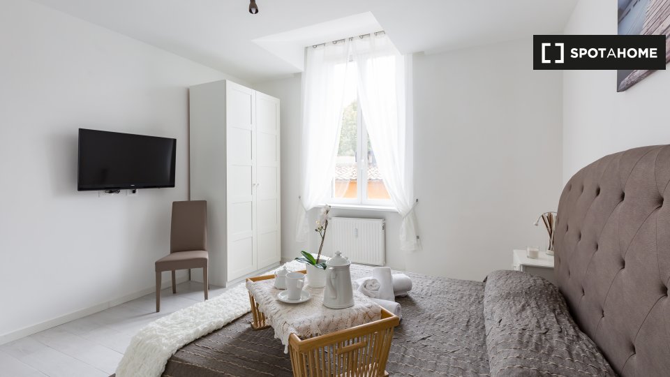 Immagine 16 di Appartamento in affitto  in Passeggiata di Ripetta a Roma