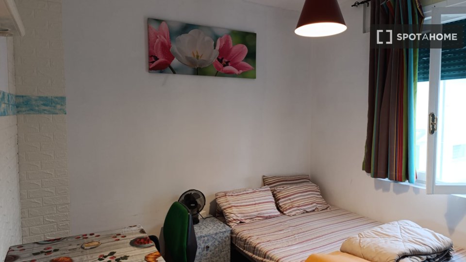 Immagine 1 di Camera condivisa in affitto  in Via Fratelli Boscardin a Padova