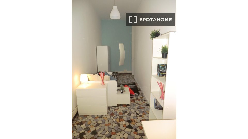 Immagine 4 di Camera condivisa in affitto  in Galleria Santa Lucia a Padova