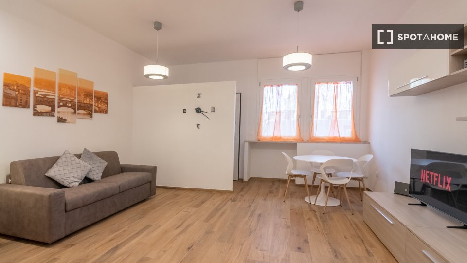 Immagine 13 di Ufficio in affitto  in Via Maria Malibran a Firenze